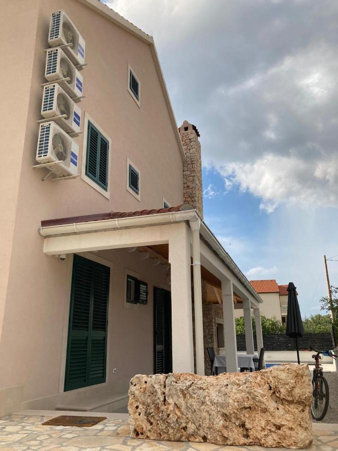 Villa Iva Mirce Exterior foto